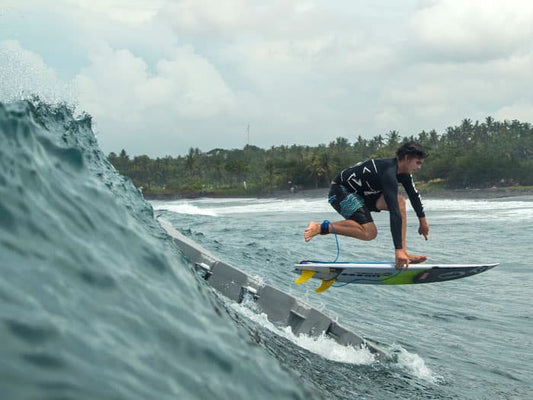 GO BEHIND THE SCENES FOR THE MAKING OF &quot;THE DOCK&quot;